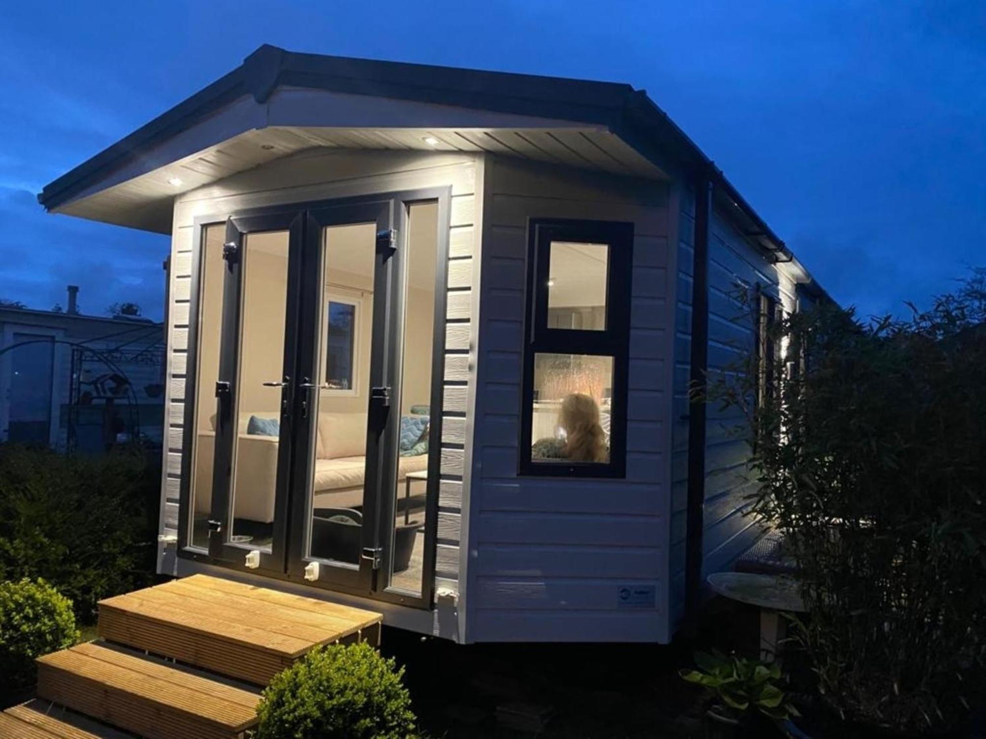 Natur Pur, O4 Neues Ferienhaus Natureingebunden, Familien- Und Hundefreundlich Eingezaeunt Callantsoog Esterno foto